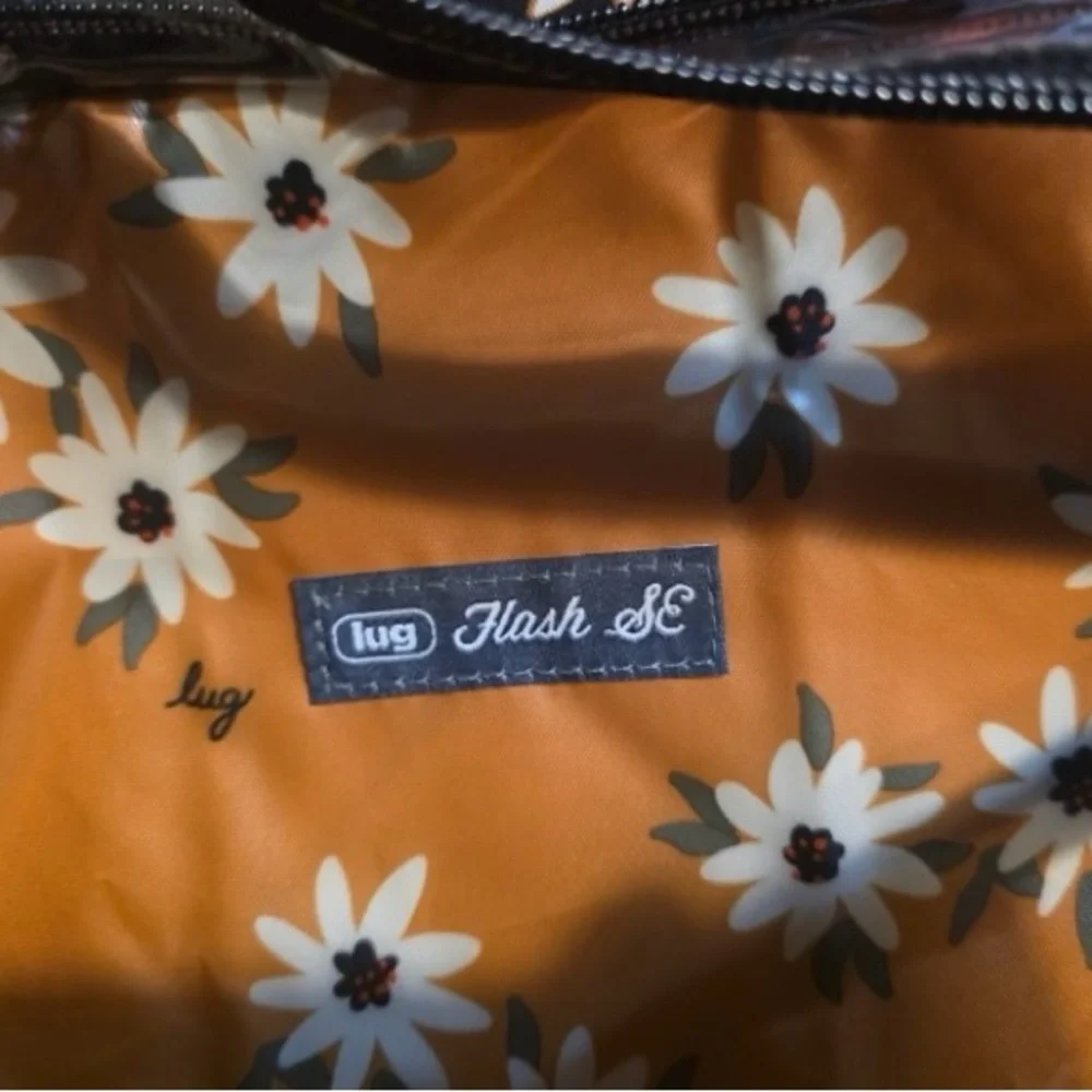 Lug Floral Black and White Women's Bag - Picture 2 of 4
